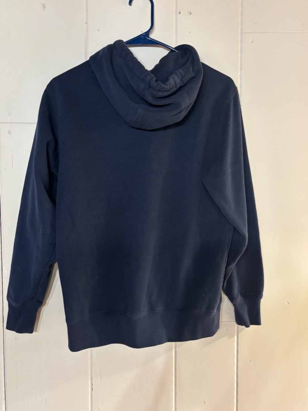 Ariat Dark Navy Pullover Hoodie with Sleeve Logo - Picture 3 of 3